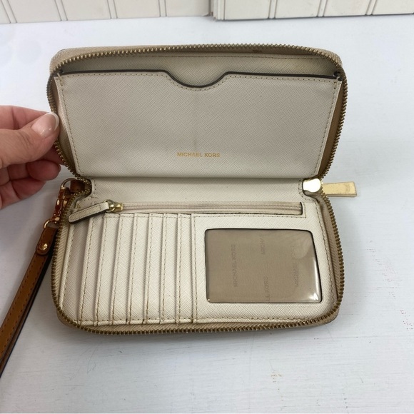 Michael Kors Women’s Beige Signature MK Monogram Logo Zip Up Wristlet Wallet - Picture 5 of 12